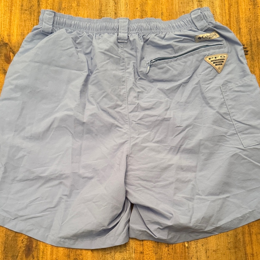 Columbia Men's Athletic Shorts in Light Blue - Picture 2 of 3